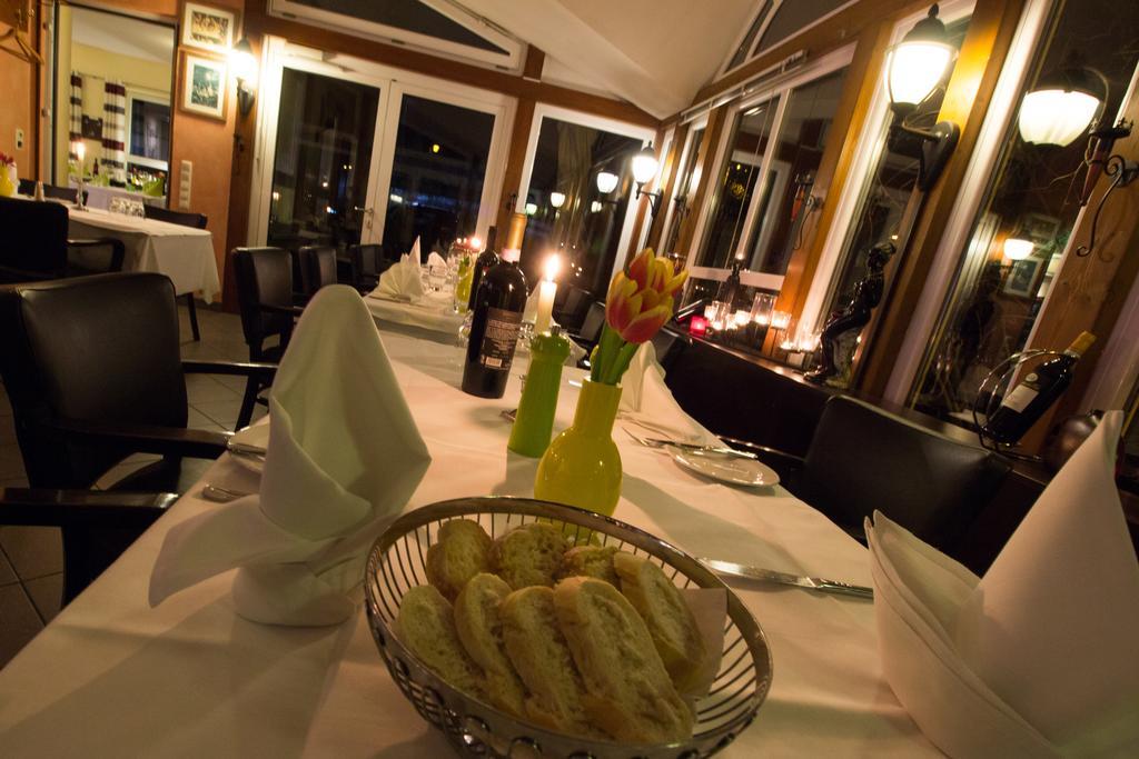 Hotel Parqeo Im A66 Gelnhausen Dış mekan fotoğraf