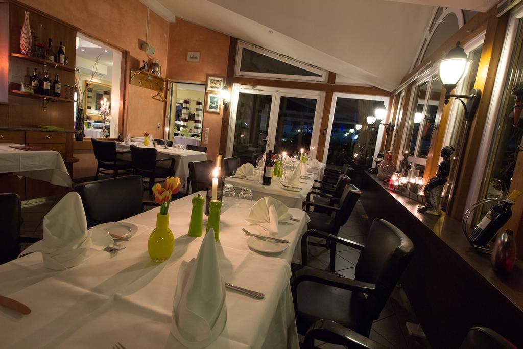 Hotel Parqeo Im A66 Gelnhausen Dış mekan fotoğraf